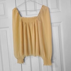 NWOT Wilfred Pale Yellow Sheer Sleeve Peasants Top ✨🌴
